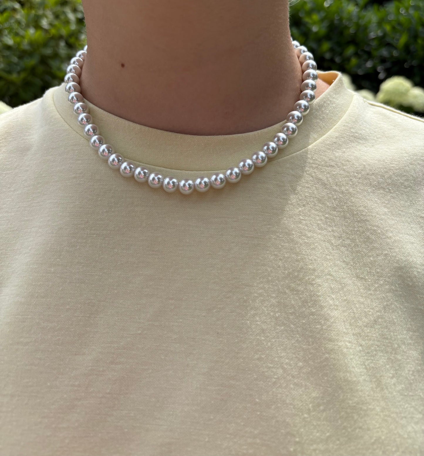 Collier Adèle perles blanches et acier inoxydable doré