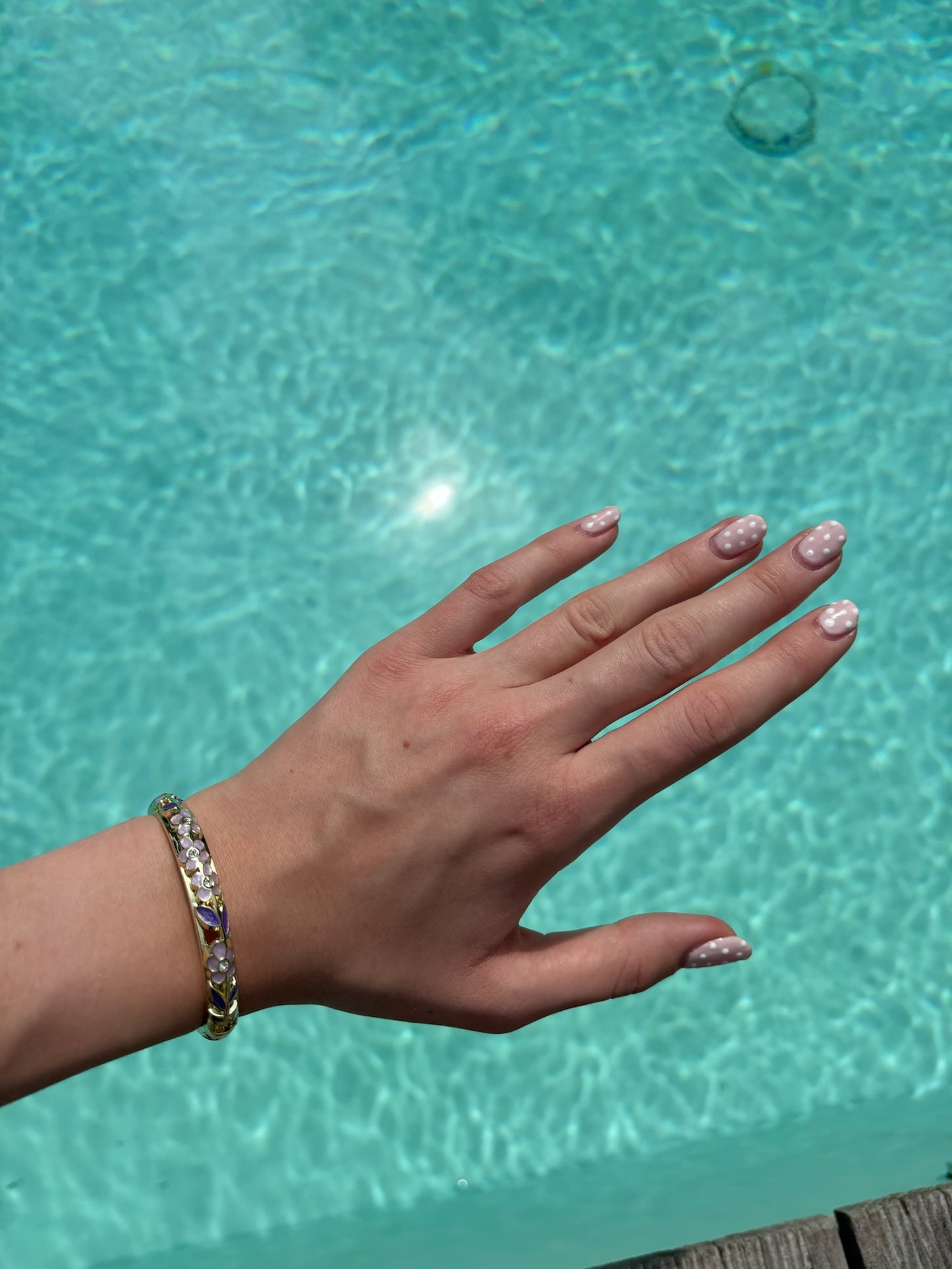 Bracelet jonc Eva mauve en laiton