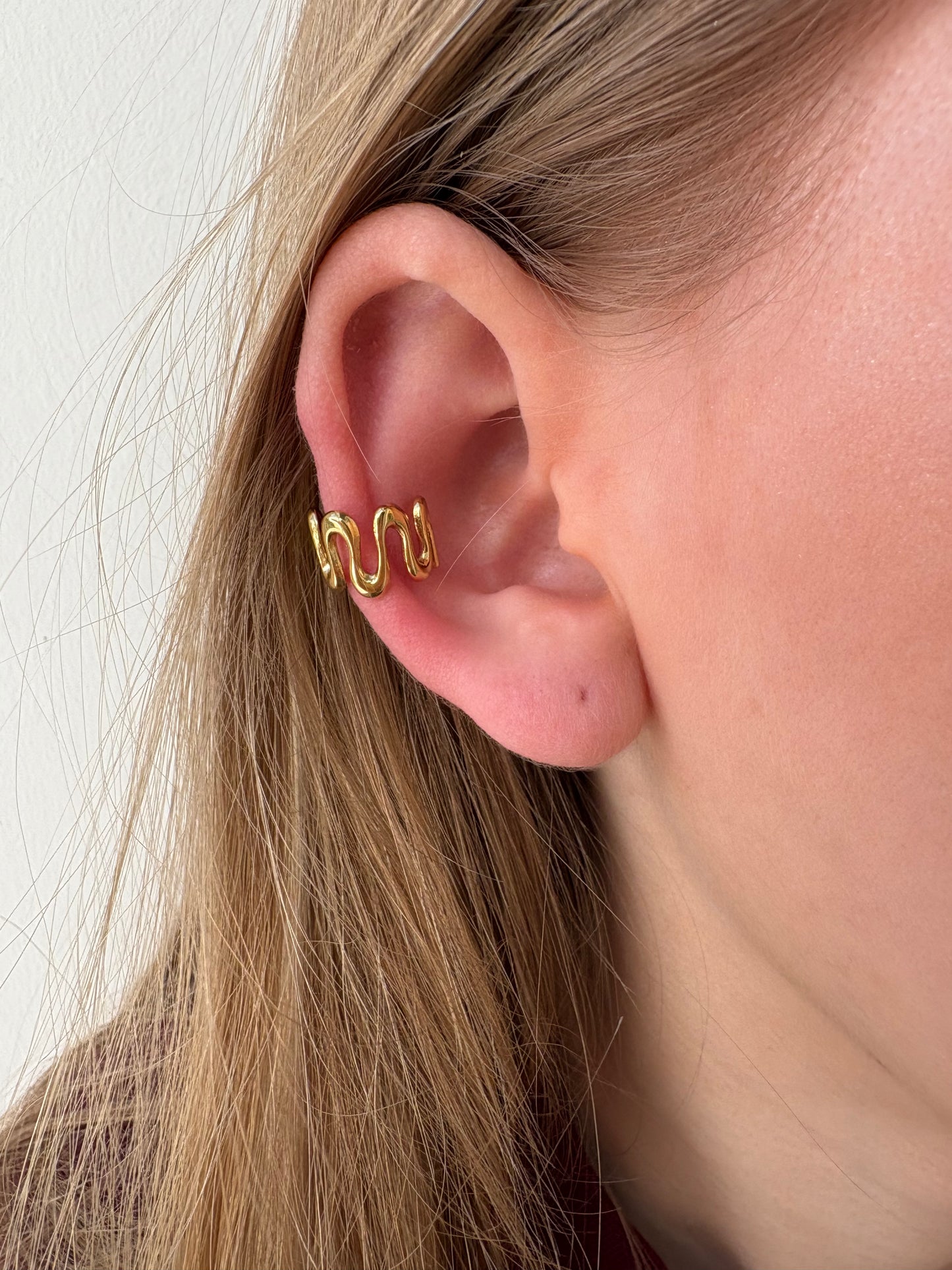 Earcuff Constance en acier inoxydable doré