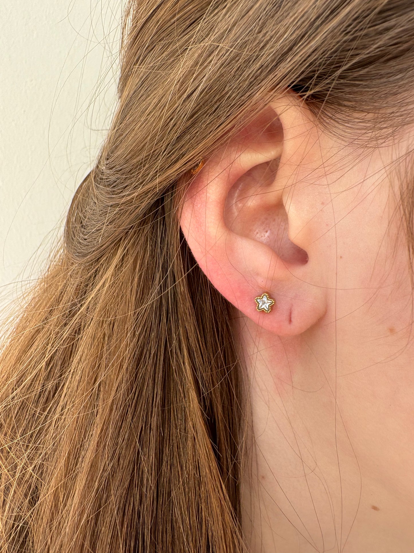 Piercing Emeline en acier inoxydable doré