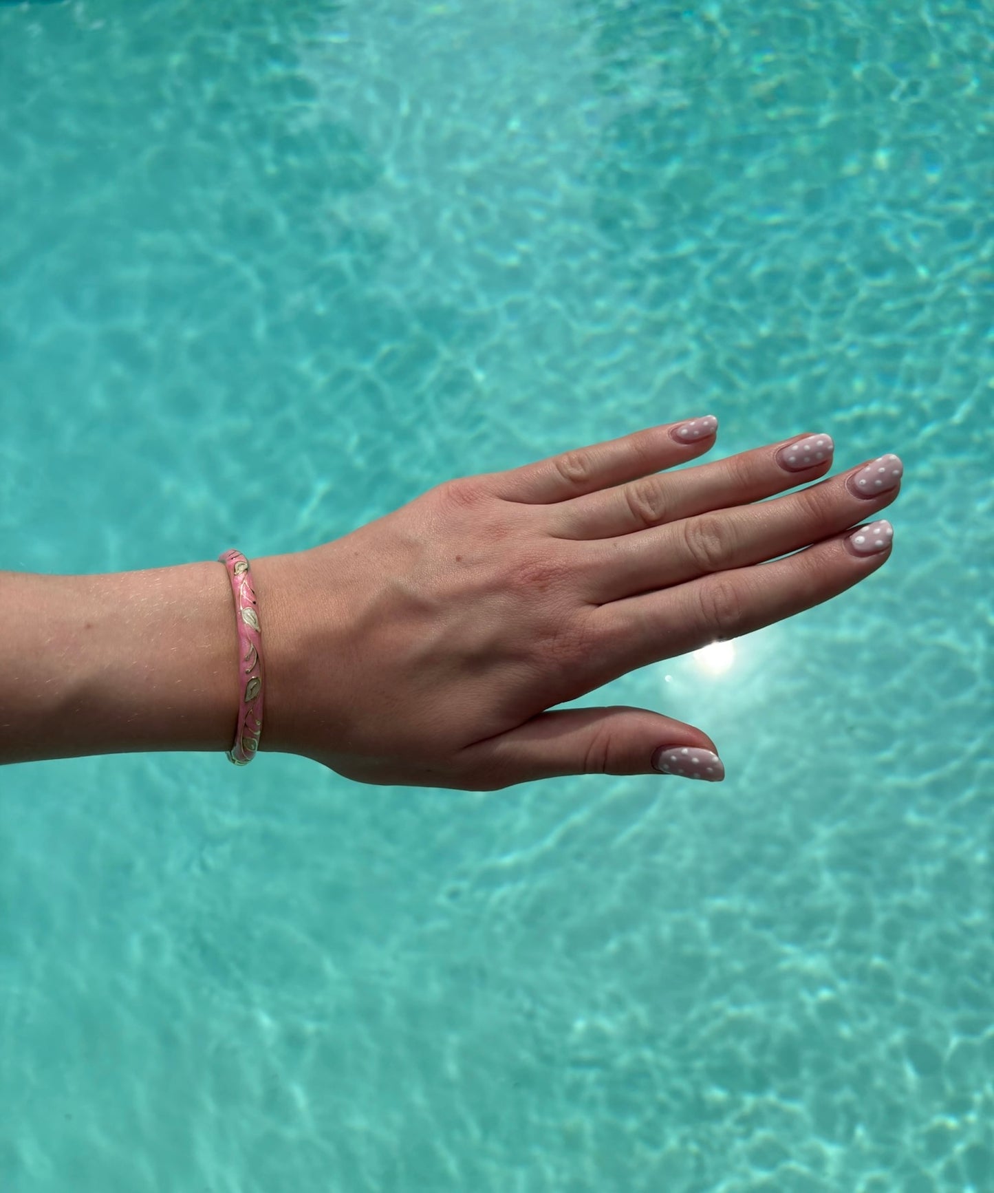 Bracelet jonc Lila rose en laiton