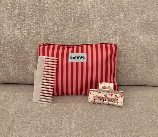 Petite trousse surprise - accessoires cheveux (pince et peigne)