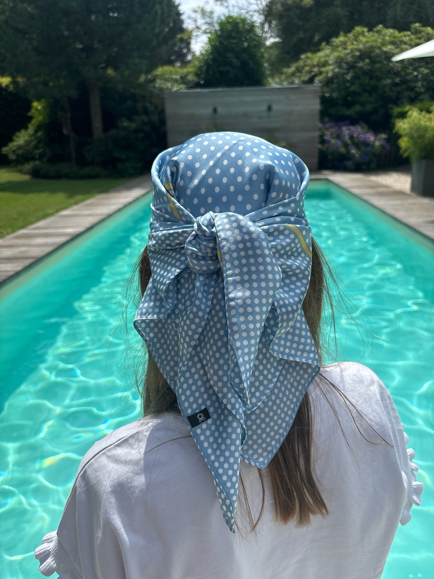 Bandana bleu à pois