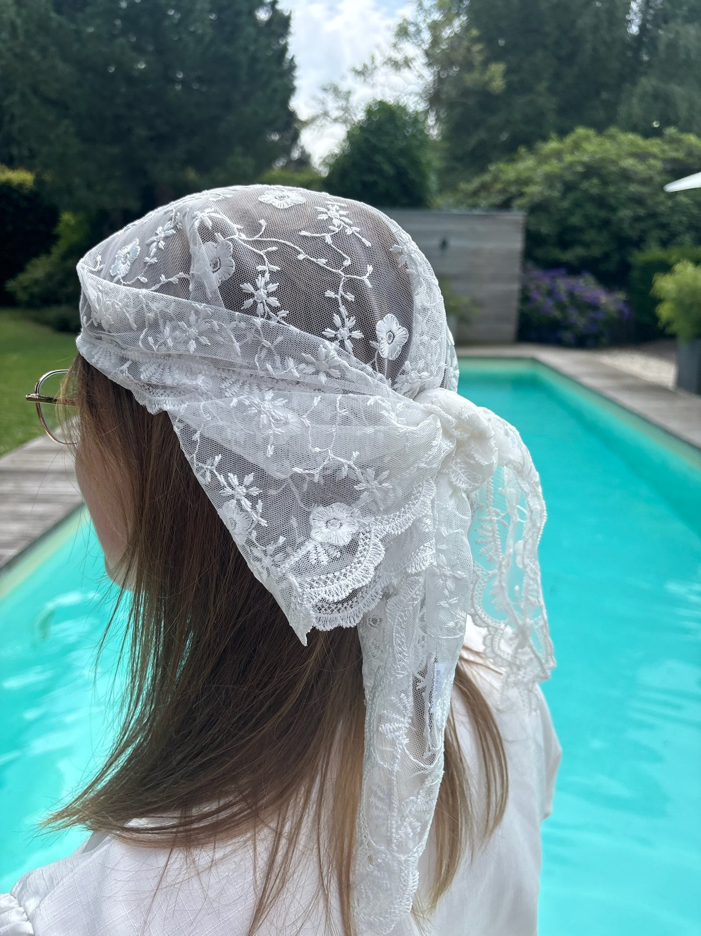 Bandana blanc à dentelle