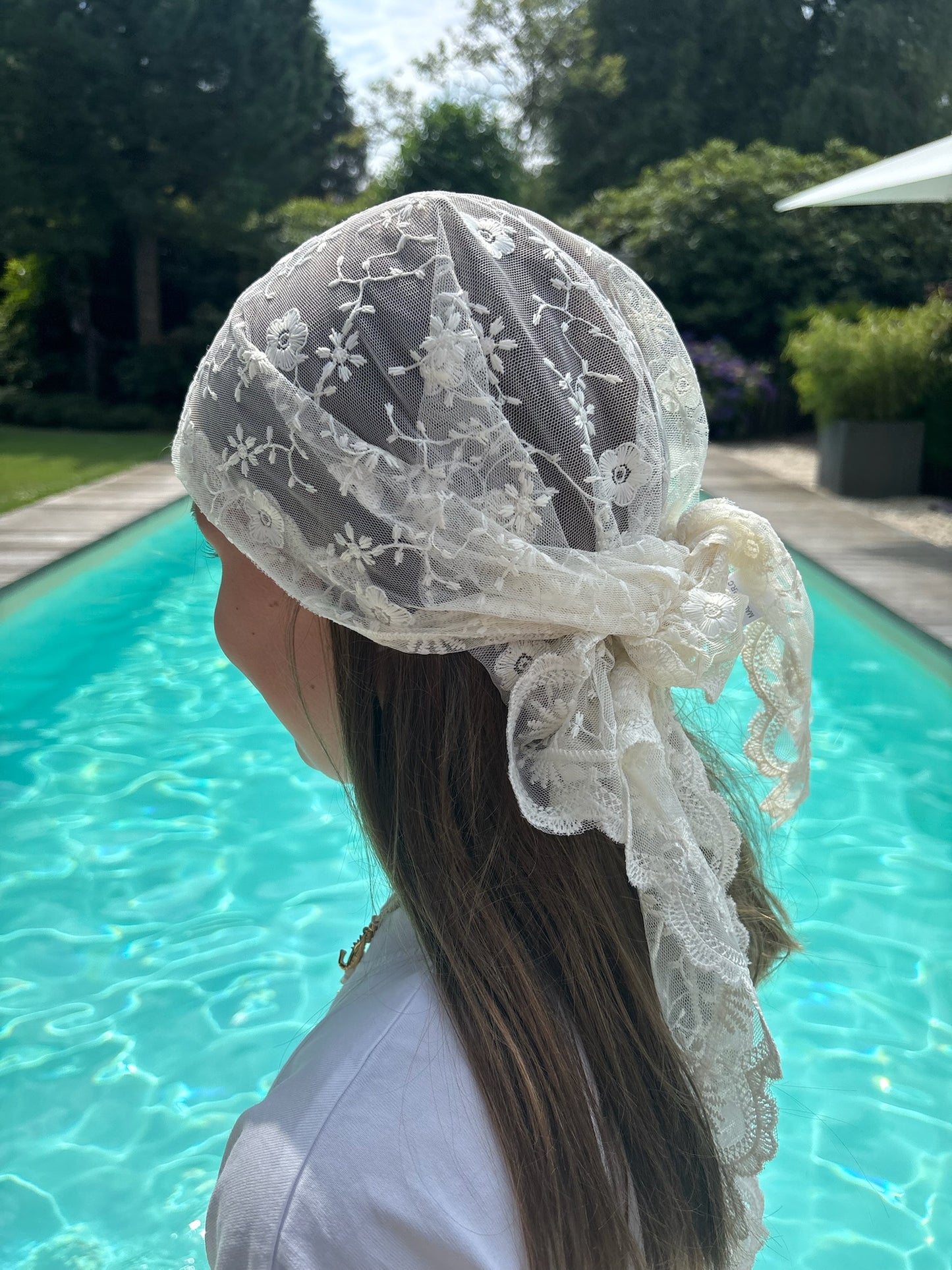 Bandana beige à dentelle