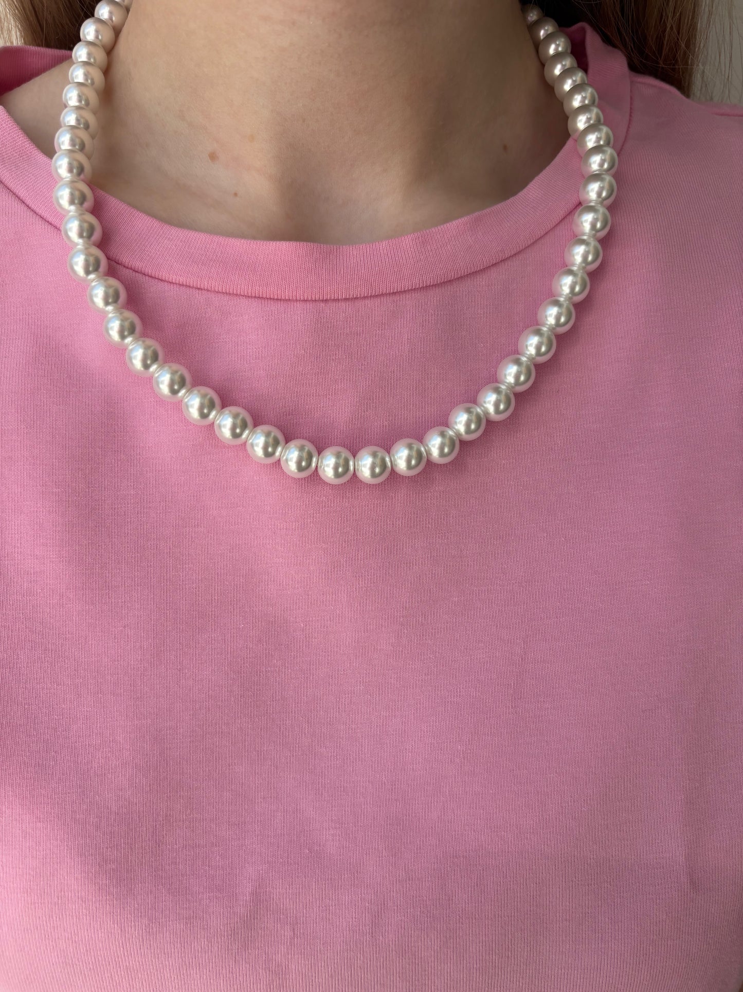 Collier Adèle perles blanches et acier inoxydable doré