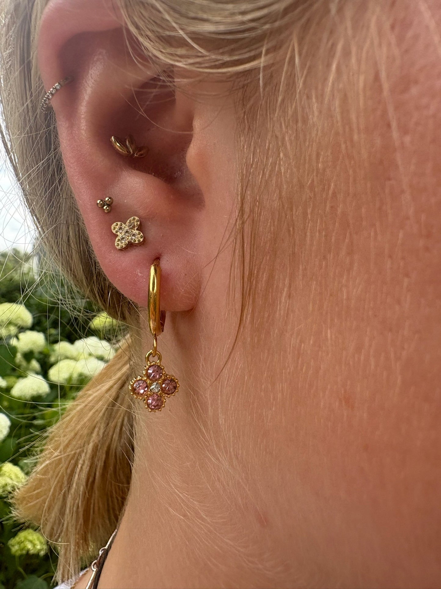 Boucles d'oreilles Nina en acier inoxydable roses et dorées