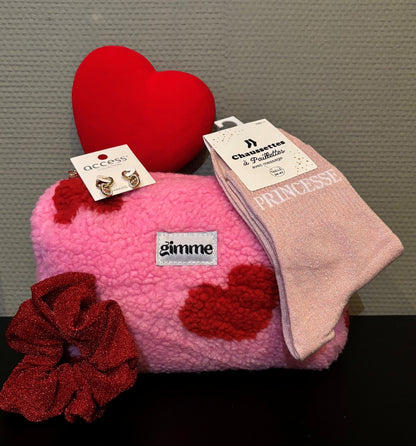 Trousse surprise Saint-Valentin (boucles d'oreilles, chaussettes et chouchou à paillettes)